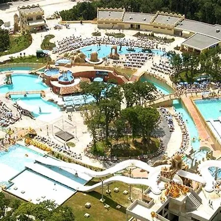 Seaside Nest For 4 * Varna