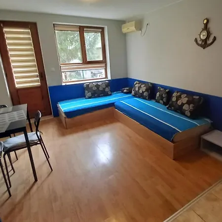 Seaside Nest For 4