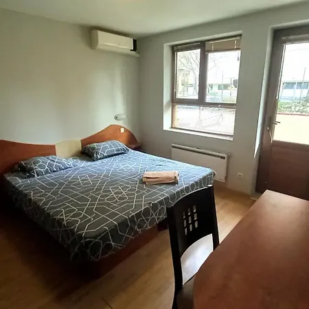 Seaside Nest For 4 Apartment *