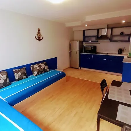 Seaside Nest For 4 Varna